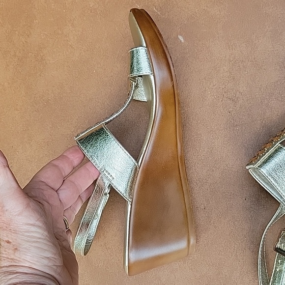 Ladies Size 8.5 Italian Shoemakers wedge sandel shoes - Picture 12 of 12